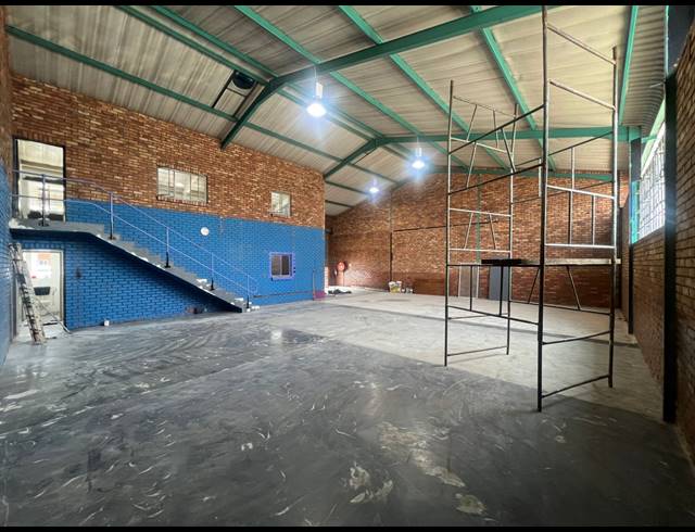 271M² WAREHOUSE TO LET IN HENNOPSPARK